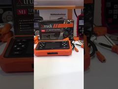 Herramienta de diagnóstico para motocicletas Xtruck M1 con soporte para 12 idiomas, más de 120 funciones especiales y 1 año de garantía